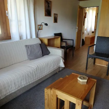 Aragon L70 Apartman *